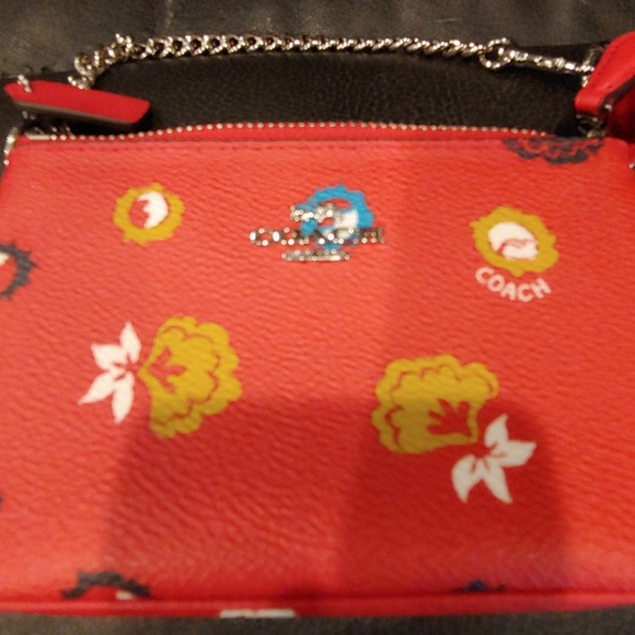 Coach Mini - Picture 2 of 6